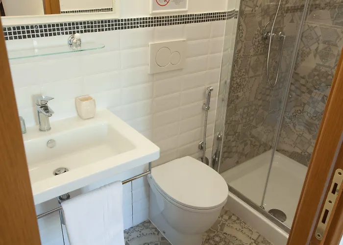 Πανσιόν Innsiderome