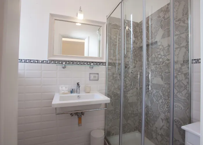 Innsiderome Πανσιόν 4*