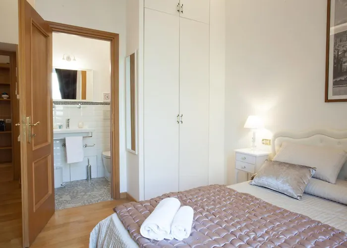 Innsiderome Πανσιόν